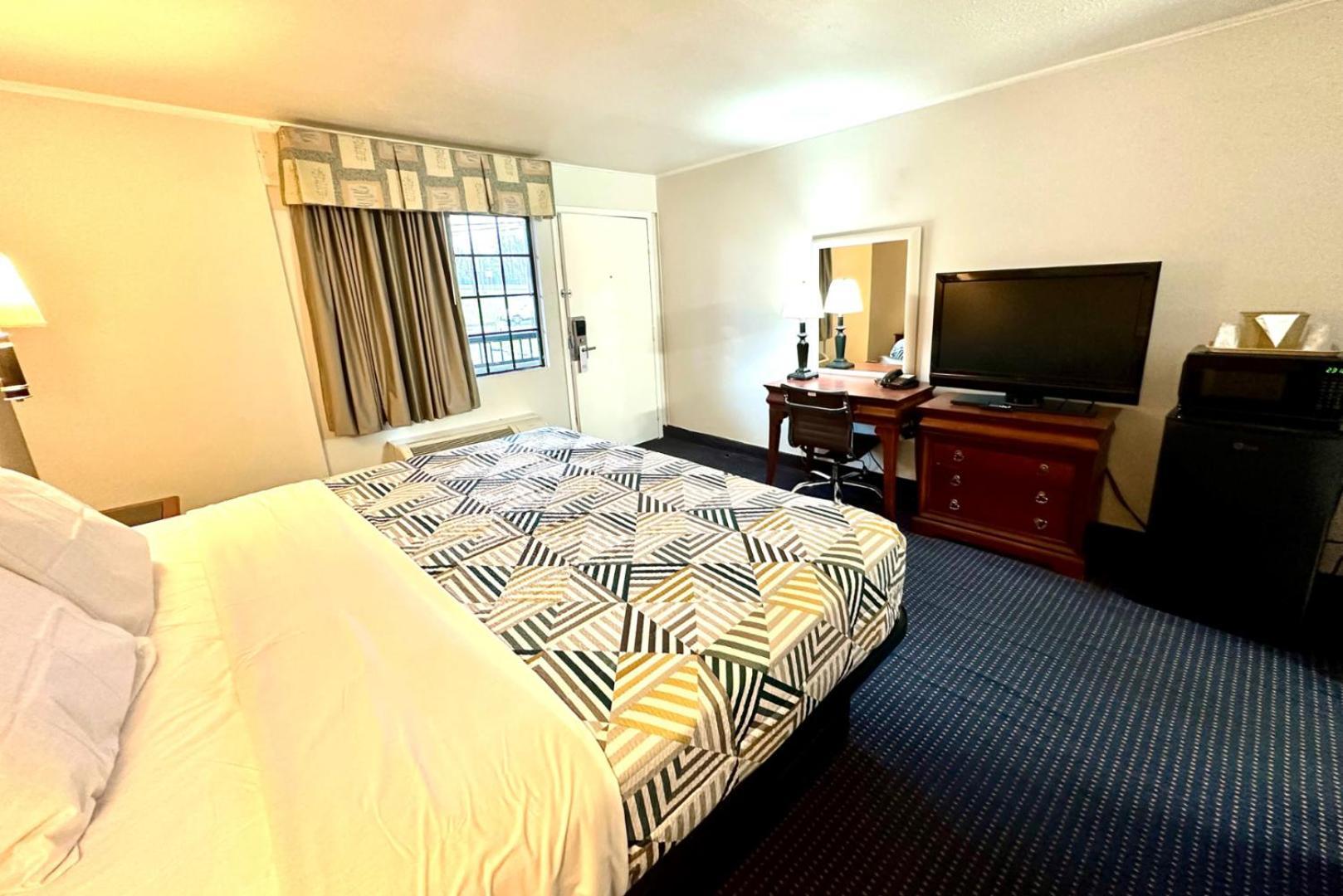 Red Carpet Inn - Stamford Exteriér fotografie