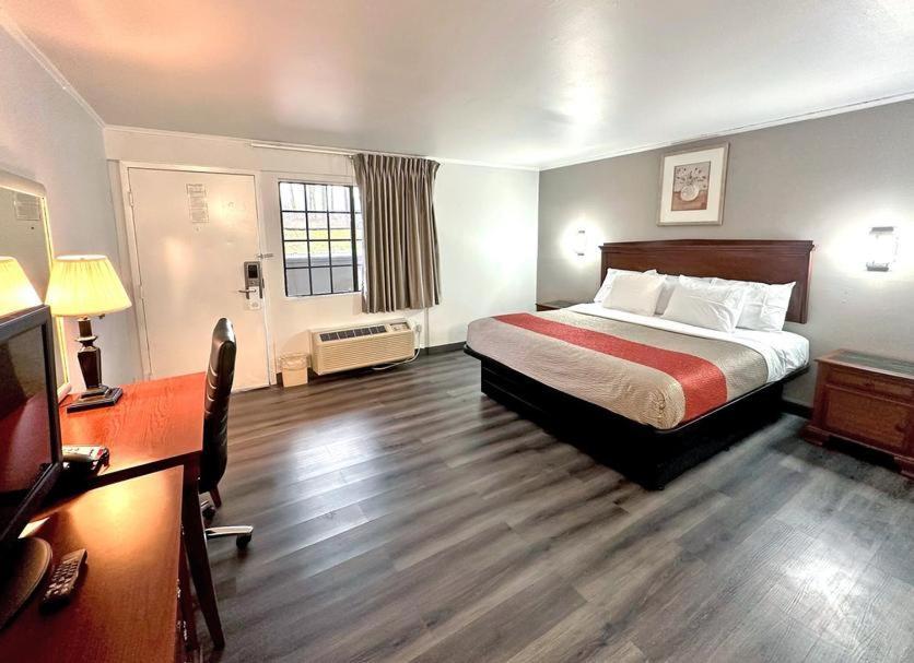 Red Carpet Inn - Stamford Exteriér fotografie